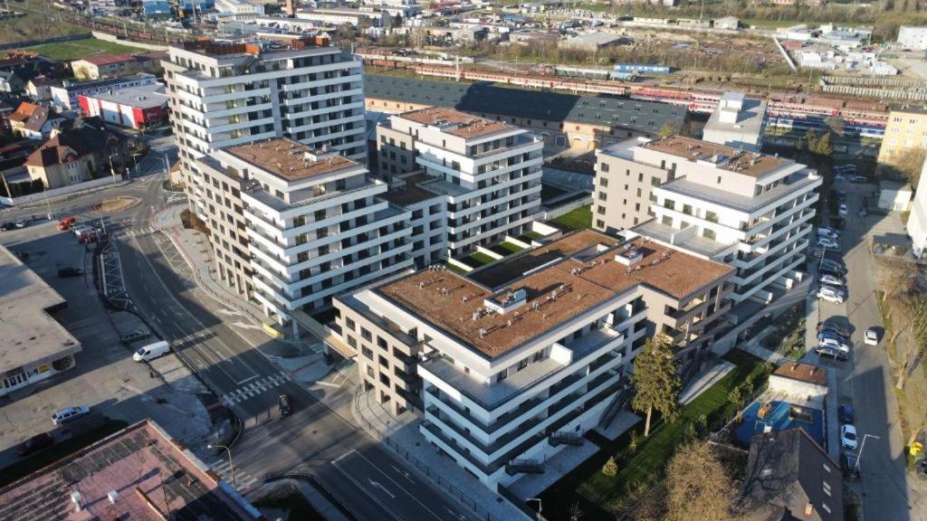 Imperial Apartment Albelli N,2 In Centre-Old Town - Private Garage Parking Kosice Exterior photo